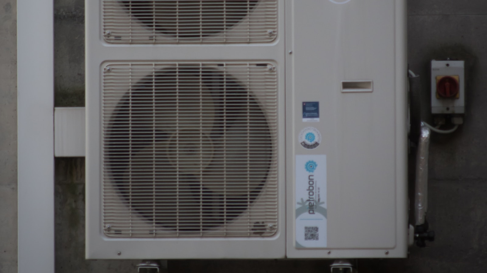 Wine cellar cooling equipment service detail for Wine Cellar Cooling System Runs Constantly